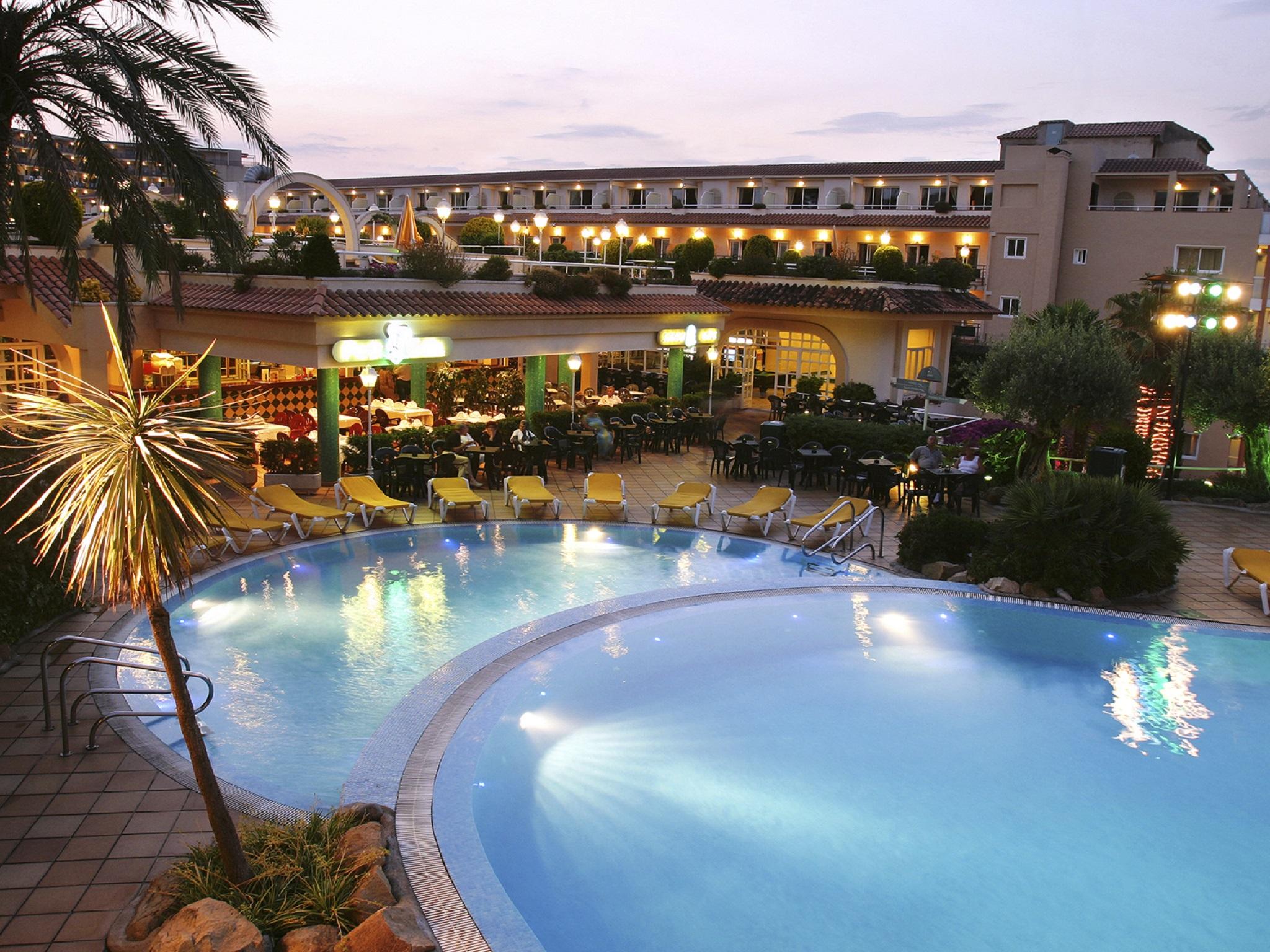 Hotel Gem Wellness & Spa Lloret de Mar Exteriör bild